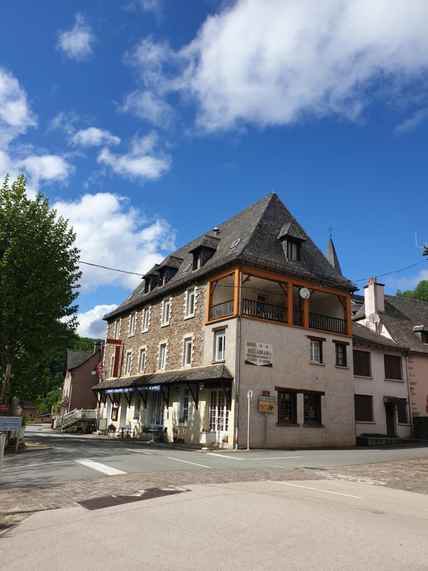 Aux Gorges Du Dourdou Hotel Conques-en-Rouergue Luaran gambar